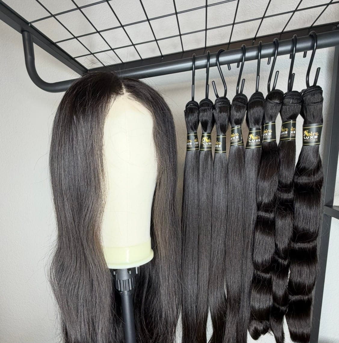 5x5 Luxe Wave Closure Wig 22"